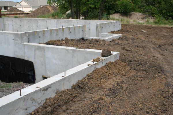 Foundation Wall Installation in Bel Air